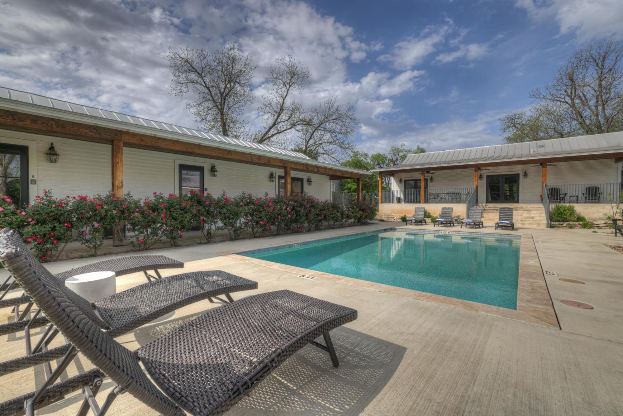 Schubert Inn Cottage - Pool - Walk To Main St Fredericksburg Exterior foto
