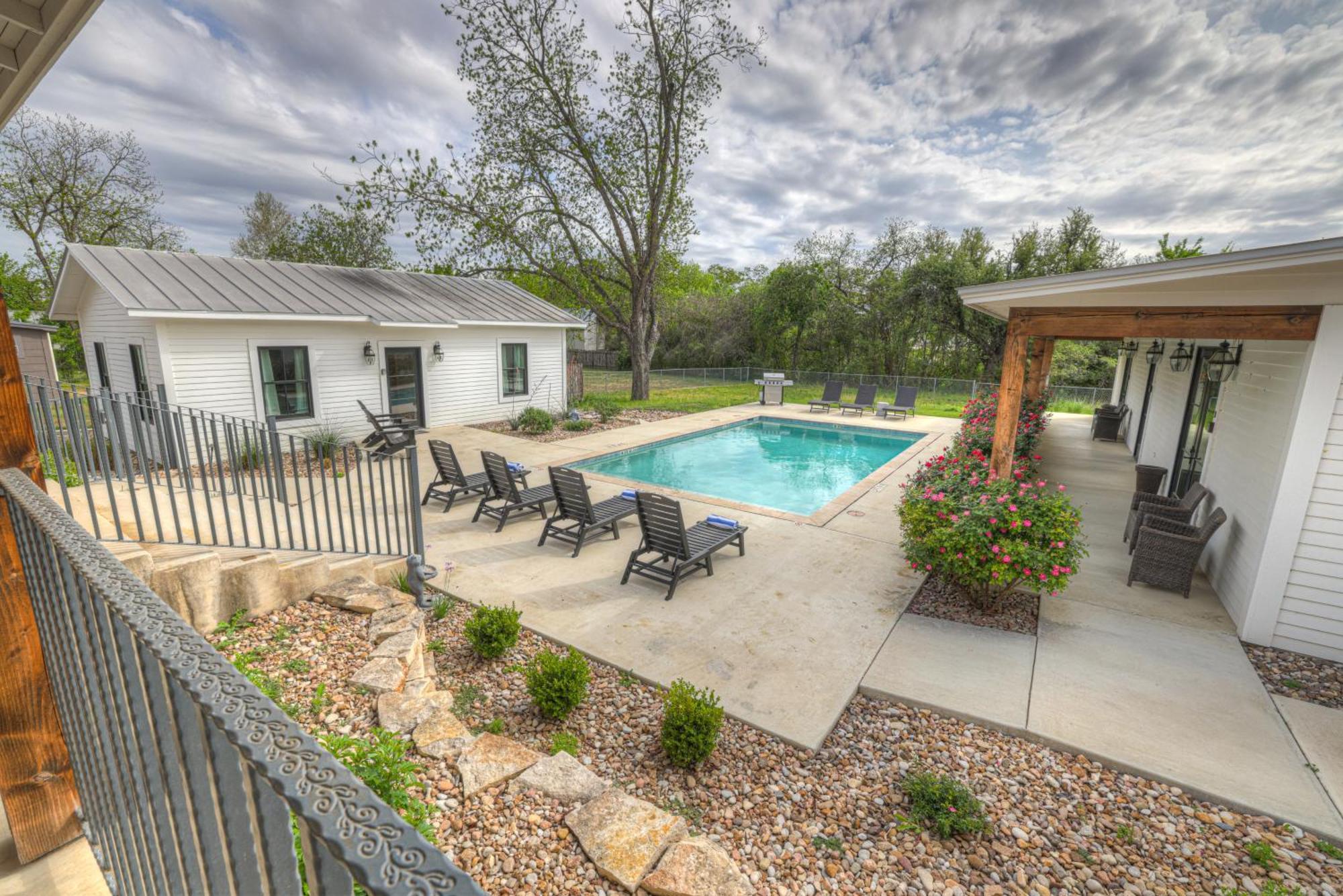Schubert Inn Cottage - Pool - Walk To Main St Fredericksburg Exterior foto